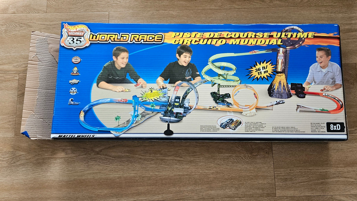 Ultimate track set (functional, used, only includes what shown in pictures)