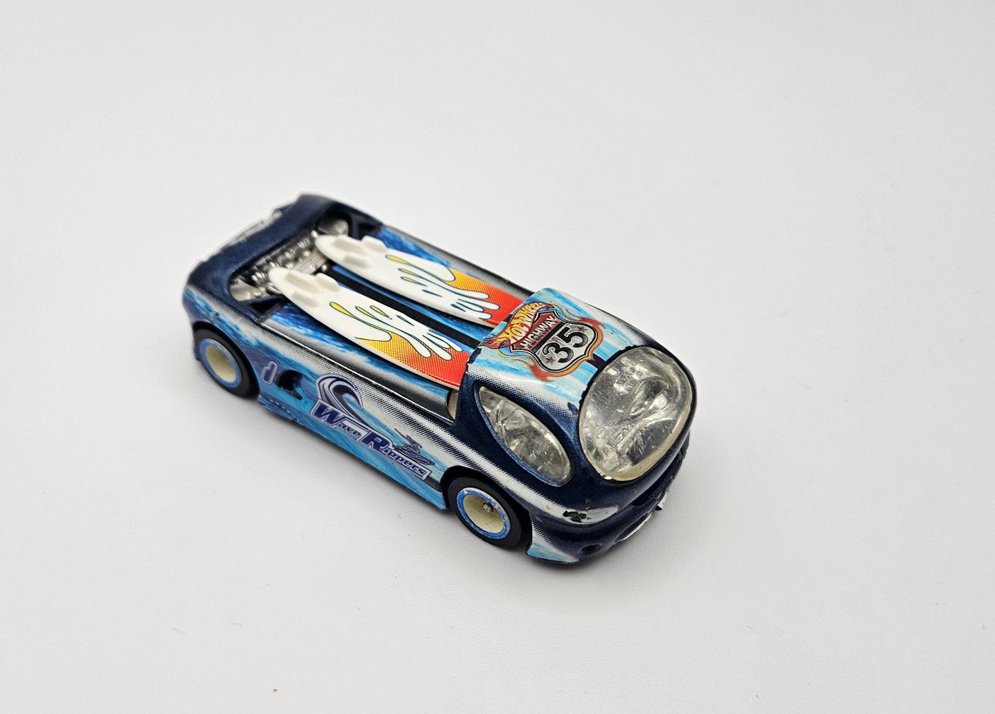 Deora (slightly broken front)