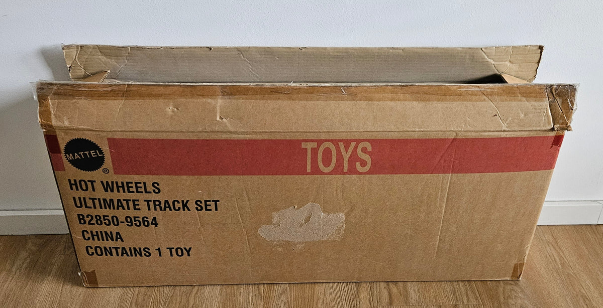 Ultimate track set (functional, used, only includes what shown in pictures)