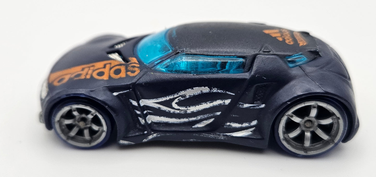 High voltage adidas (broken spoiler, rear wheel wobbly damaged)