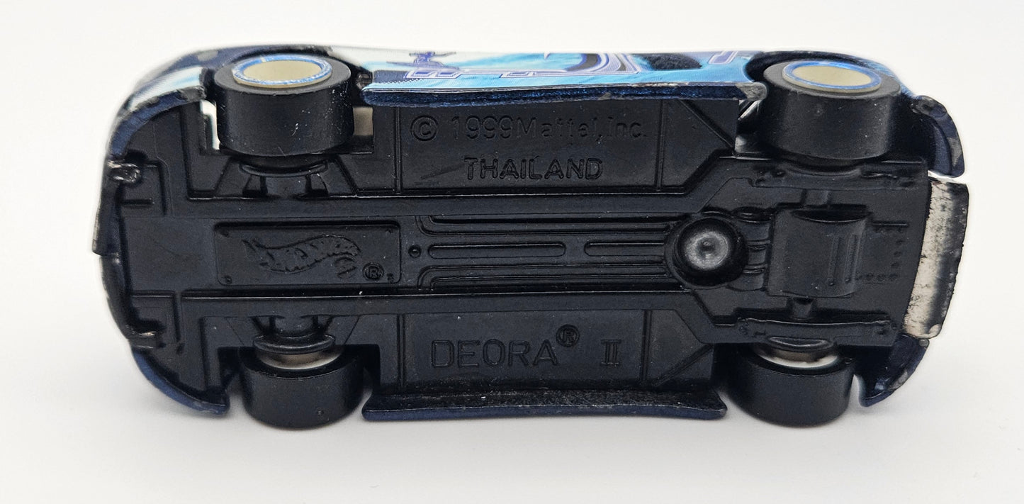 Deora (slightly broken front)