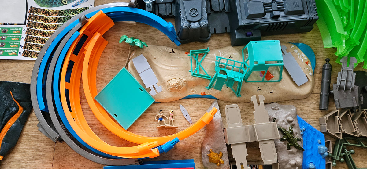 Ultimate track set (functional, used, only includes what shown in pictures)